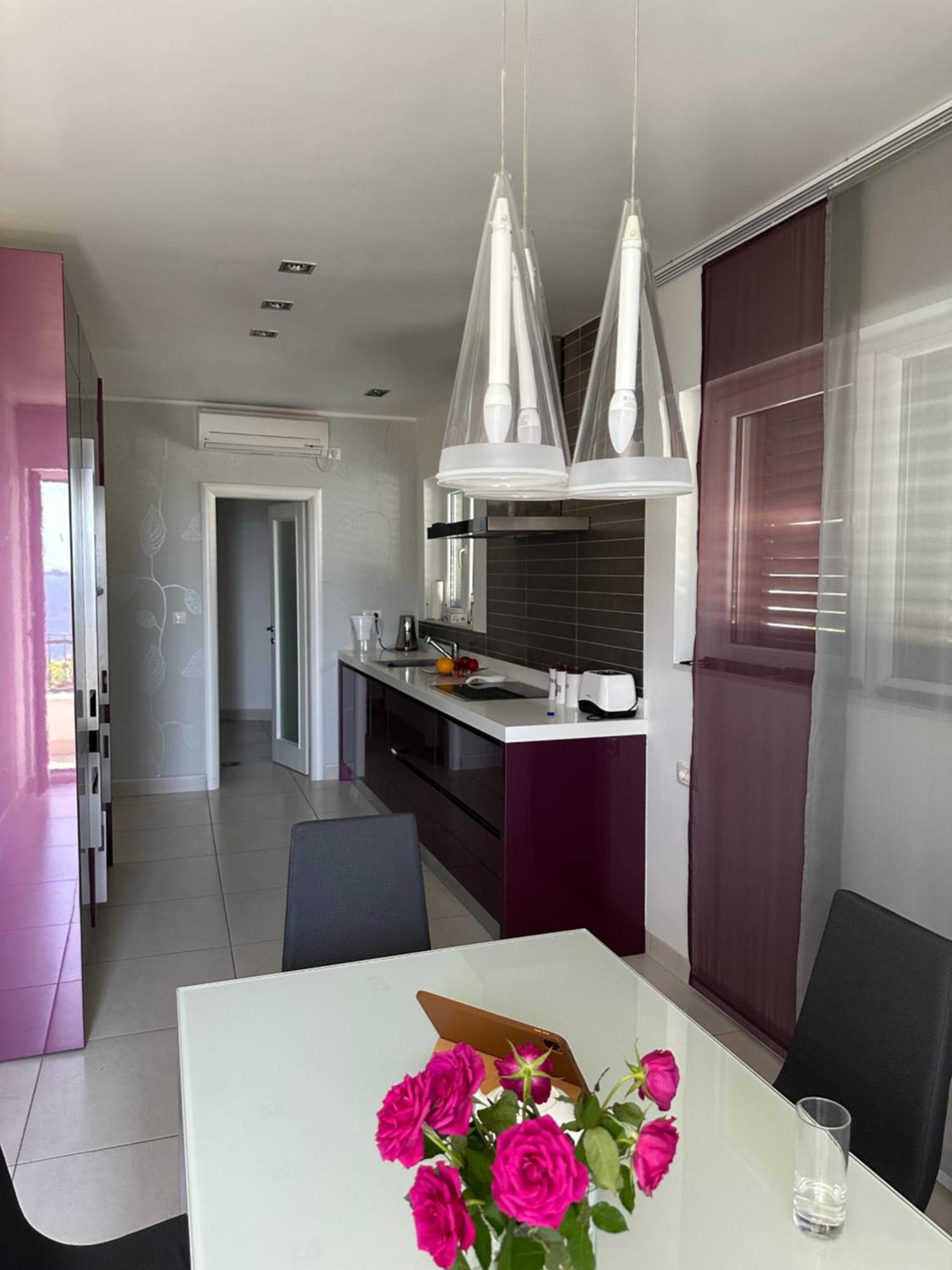 Spacious 1 Bedroom 4 Star Apartment, مْليني المظهر الخارجي الصورة